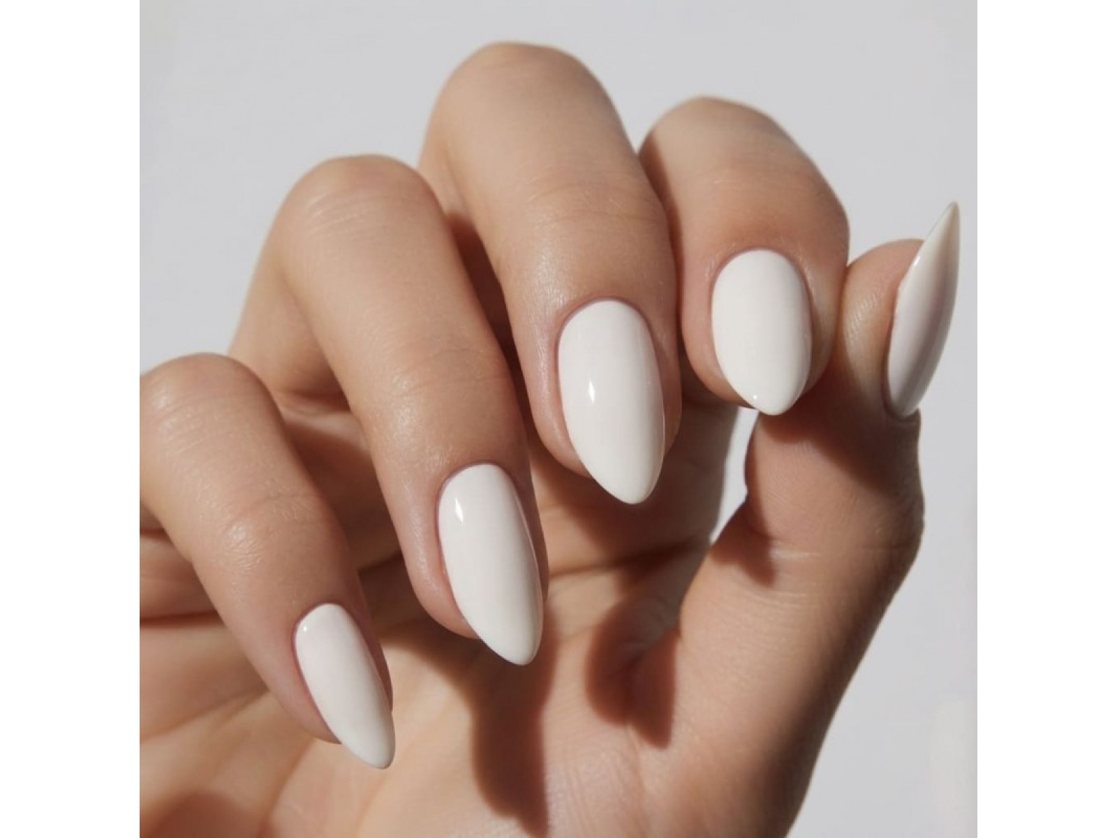 FEHU Gelinis lakas #001 Grace, 12 ml | Gel Polish #001 Grace, 12 ml