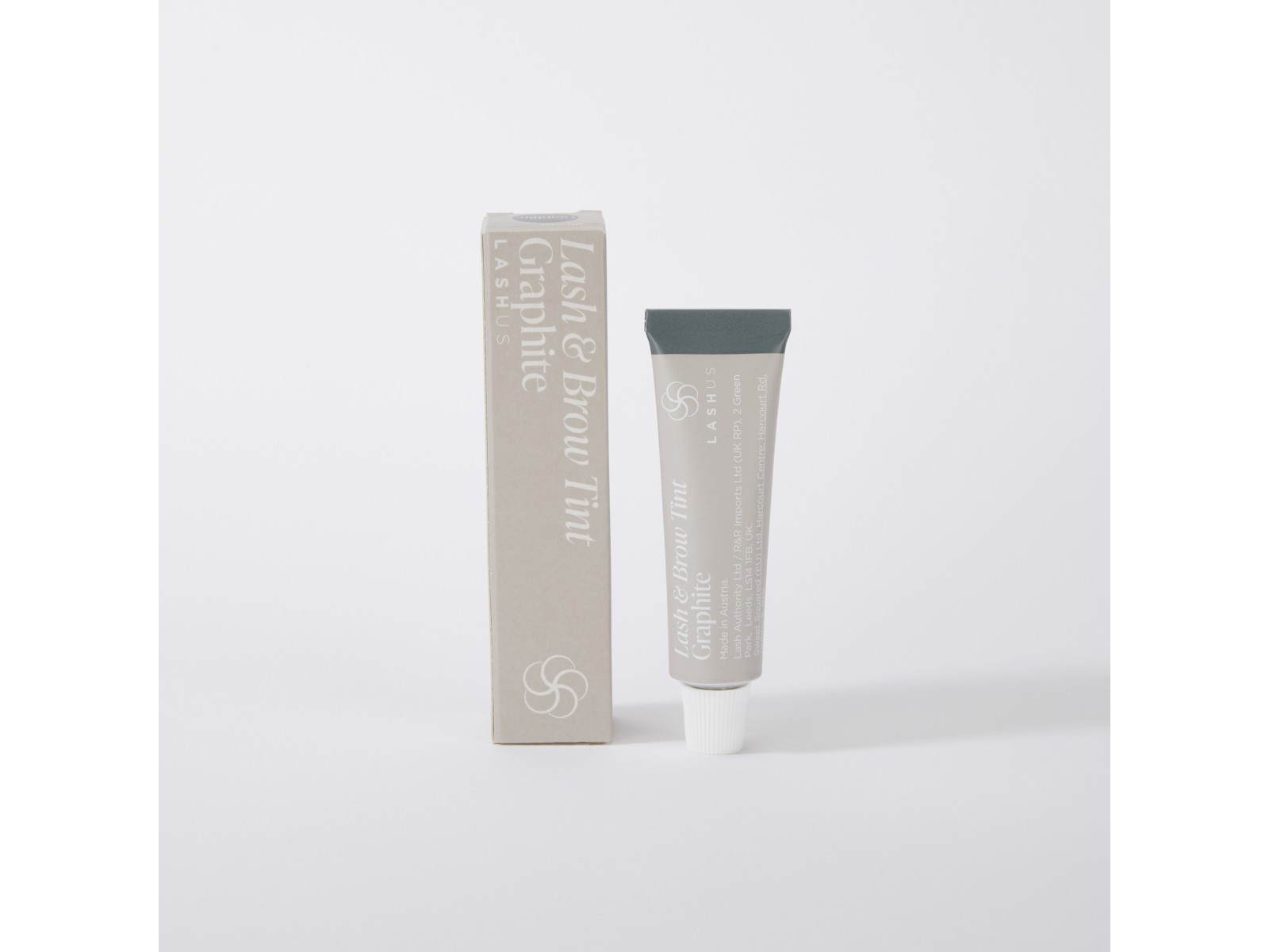 LASHUS blakstienų ir antakių dažai grafito spalvos (15 ml) | LASHUS Lash & Brow Tint Graphite (15ml) LASHUS blakstienų ir antakių dažai grafito spalvos (15 ml) | LASHUS Lash & Brow Tint Graphite (15ml)