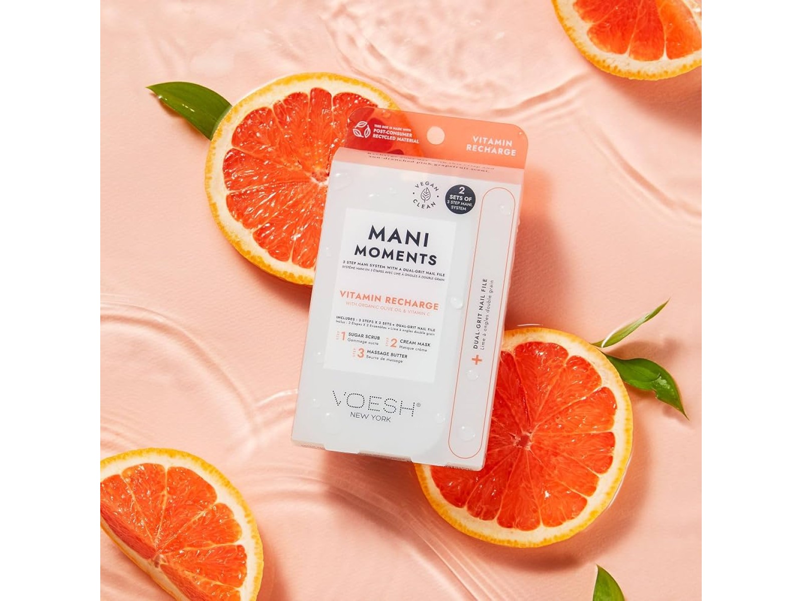VOESH Mani Moments Duo Vitamin Recharge - 3 step Manicure | Trijų žingsnių manikiūras dėžutėje - 2 rinkiniai po 3 žingsnius + dildė VOESH Mani Moments Duo Vitamin Recharge - 3 step Manicure | Trijų žingsnių manikiūras dėžutėje - 2 rinkiniai po 3 žingsnius + dildė